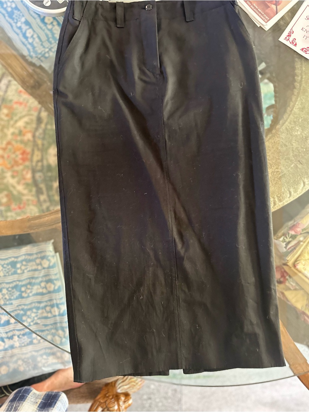 Hugo Boss Black Pencil Skirt with back slit Flattering 100% Cotton Well Made
